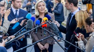 Ле Пен: за границей Франция вызывает раздражение или насмешки