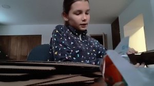 Готовлюсь к Новому году/Украшаю дом/Собираю статуэтку/Готовлю еду/Празднуем НГ/ВЛОГ Кирус лав✅