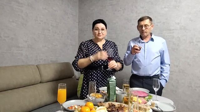 ВСЕХ С НОВЫМ ГОДОМ! 🌲🥰 смотреть онлайн