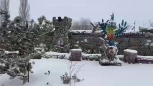 парк Еленовка зимой скульптуры из арт бетона