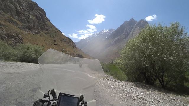 Мост через реку смотреть онлайн