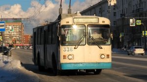 Троллейбус Екатеринбурга ЗиУ-682 (УРТТЗ) №338 маршрут 26 на остановке "Дом Музыки"