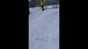 Обзор на аккумуляторный снегоуборщик купленный в Wildberries за 6000р отзыв реального пользователя.