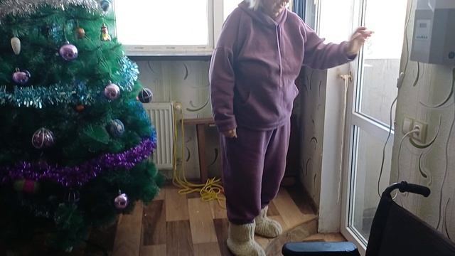 Чернобаева Людмила Павловна полдень 1 января 2026г Радуется обилию снега в Севастополе на Новый год! смотреть онлайн