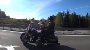 Девушка на харлее