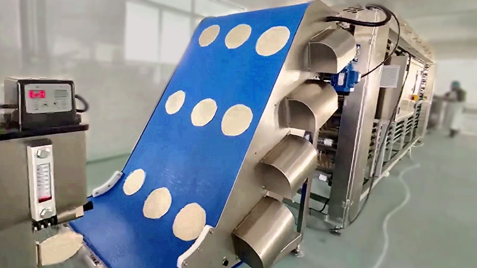 Автоматическая линия по производству тортилья QLLE-T6 смотреть онлайн