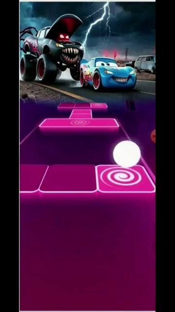 Безумие в кадре: танцующие машинки, прыгающий шарик и Coffin Dance смотреть онлайн