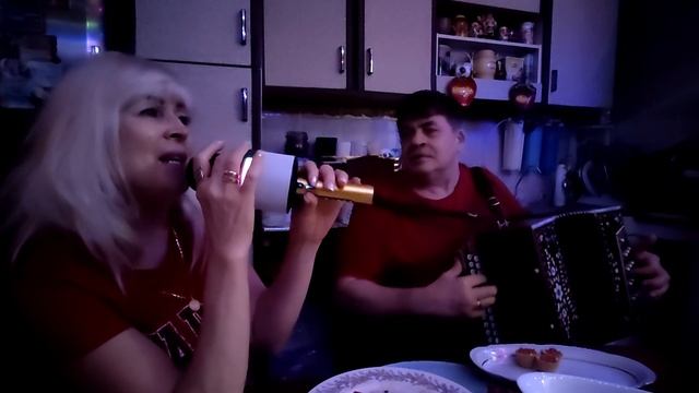 Падает снег 2026 Новогоднее поздравление смотреть онлайн