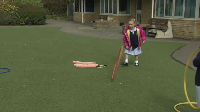 Big Question 1 BI Hobby playground смотреть онлайн