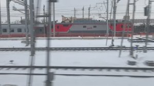 Догоняя поезд из Санкт-Петербурга.