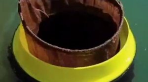 Мусорный бак для очистки воды