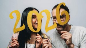 С Новым годом: открытки и поздравления на разных языках