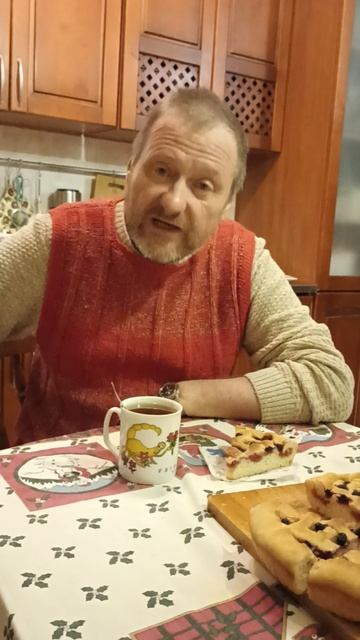 Деда Мороза выгнали из фейковой школы Дедушек Морозов. смотреть онлайн