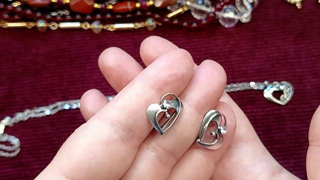 274. Винтажная бижутерия. Много бус смотреть онлайн