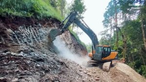 Строим дорогу в никуда: Самая изолированная строительная площадка в мире | Планета экскаваторов