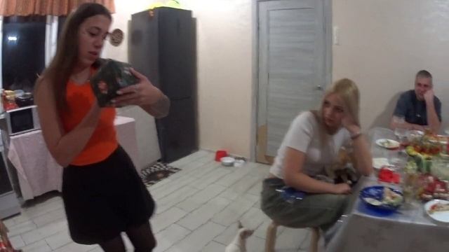 Простая жизнь в деревне. Распаковка подарков. Встреча 2026 года!!! смотреть онлайн