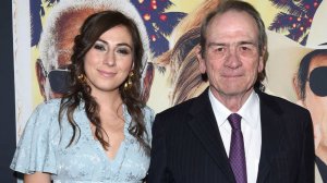 Дочь актера Томми Ли Джонса нашли мертвой в отеле