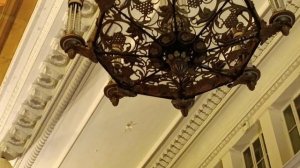 Красота в зале московского вокзала в Питере