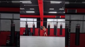 🔥На дворе 2 января, а Богдан Гуськов во всю пашет в зале