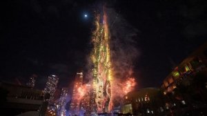 🇦🇪🎆На башне Бурдж Халифа состоялось новогоднее световое шоу