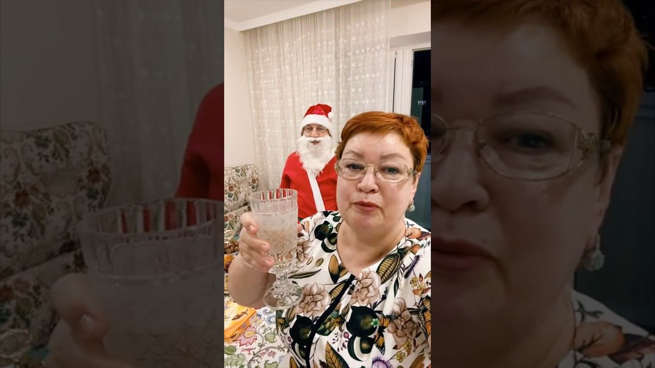 #мамаотличника #новыйгод #михалыч #чтомнеподарили смотреть онлайн