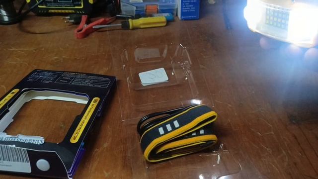 супер налобный фонарь с датчиком движения и встроенным аккумулятором смотреть онлайн