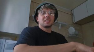 БЫДЛО-ТЁТКИ обнаглели- УЖЕ НАПАДАЮТ НА МУЖЧИН на улице!_HD