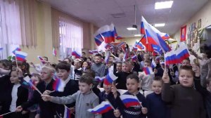 Псковские десантники поздравили детей в Донецке с наступившим Новым годом