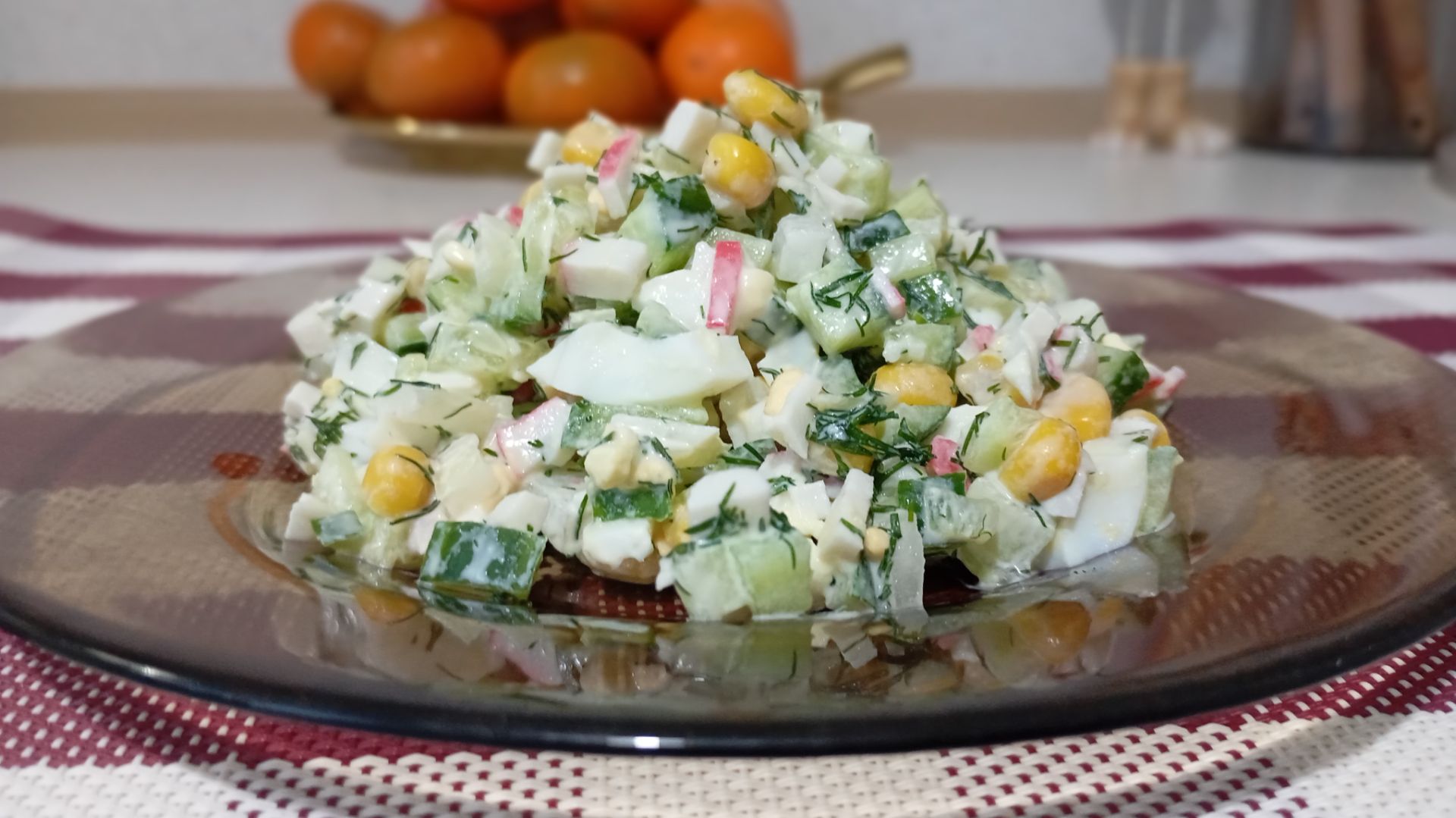 Салат,, КРАБОВЫЙ" Любимые салаты к празднику! смотреть онлайн