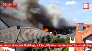 При попытке сжечь российский флаг украинские беженцы сожгли дом немца, который их приютил 
 
Это, по