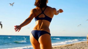 Игра в пляжный волейбол / Красивые девушки / Часть 30