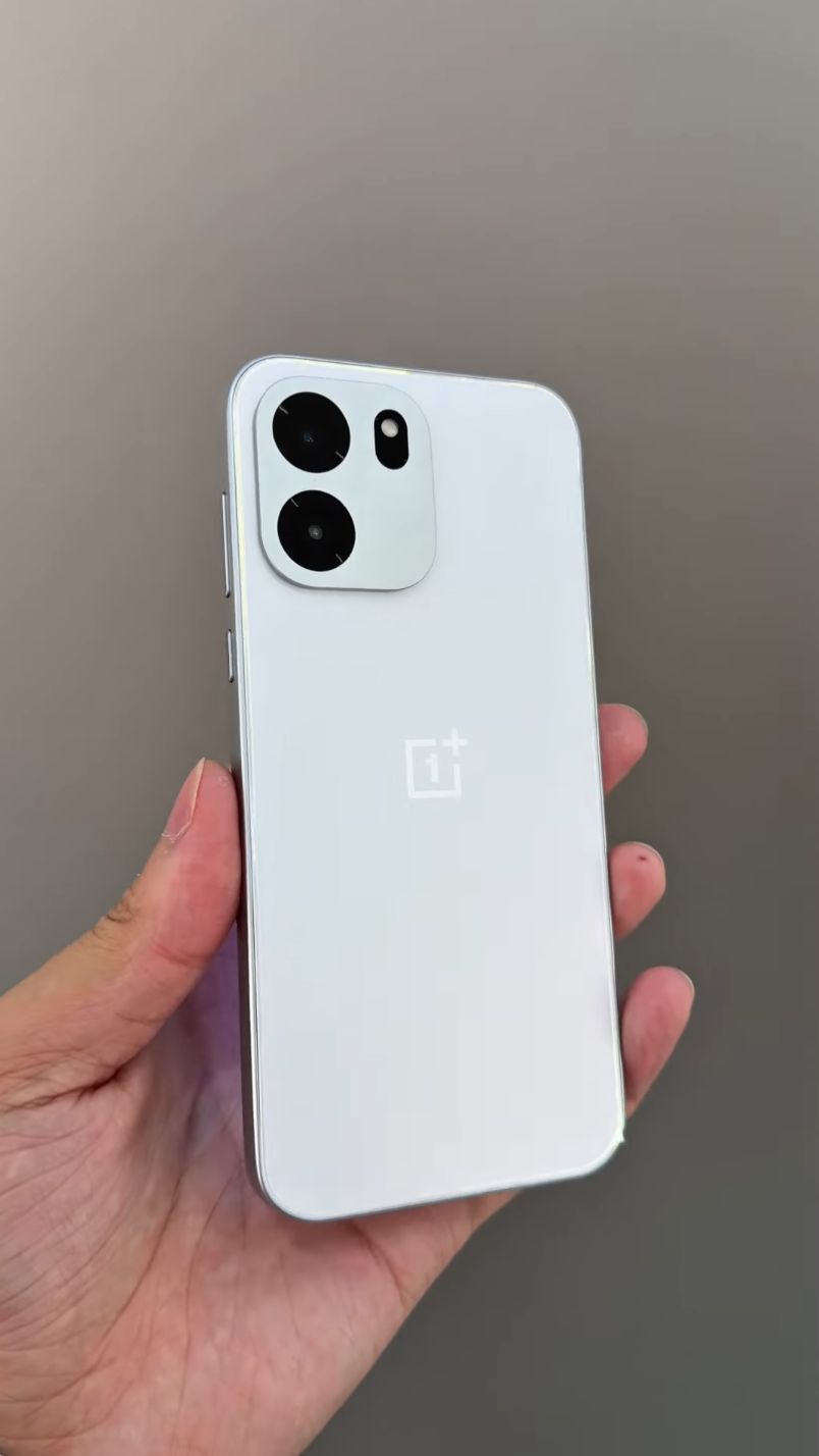 OnePlus Turbo 6V - Первое знакомство с Доступным ТОПОМ из поднебесной 🎮🔋 #shorts #OnePlusTurbo6V смотреть онлайн