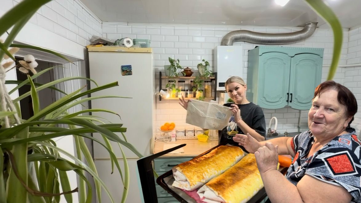 ВЫХОДНЫЕ В ДЕРЕВНЕ/ПЛАНЫ МЕНЯЮТСЯ/КРЫША НА РАЗ И ГОТОВА смотреть онлайн