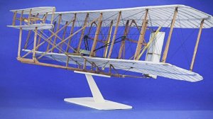Самолёт братьев Райт. Масштаб 1/20. Сделано из дерева.