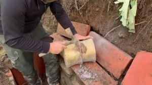 Мы нашли очень загадочное сокровище с помощью металлоискателя❌ (Великая охота за сокровищами)