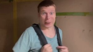 Побег из картонной ШКОЛЫ.