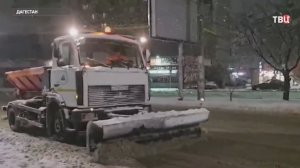 Ни проехать, ни пройти: Чечню и Дагестан завалило снегом