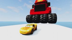 КРУТОЙ ПОБЕГ ОТ ГИГАНТСКОГО МОНСТРА-ТРАКА ПРОТИВ ЛАЙТНИНГА В BEAMNG DRIVE