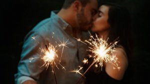 Песня: "В целом мире только МЫ, и это ночь где Я и ТЫ".