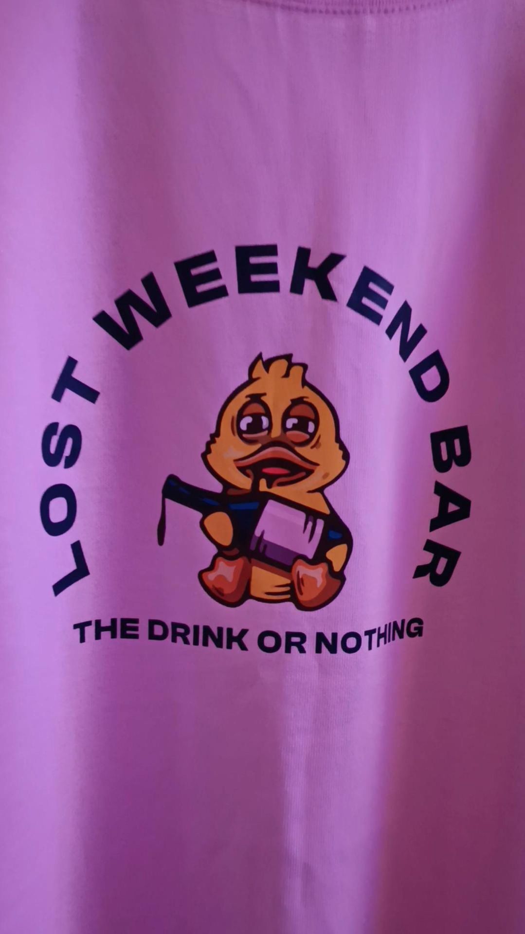 Девушка набила тату с логотипом бара смотреть онлайн