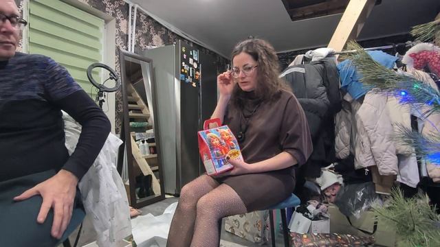 Здравствуй новый 2026 год 🎄 Открываем много подарков 🎁 01.01.2026 смотреть онлайн