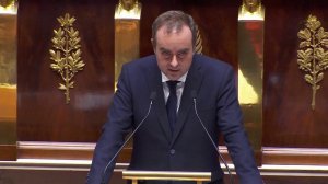 Во Франции опять не смогли вовремя принять главный финансовый план.