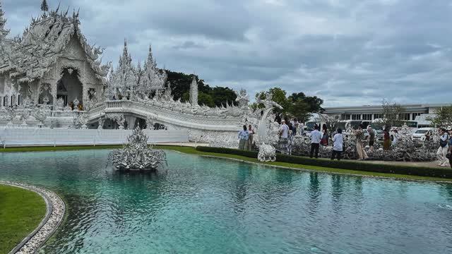 Белый храм в Чианграе (Ват Ронг Кхун) 🙏 на севере Таиланда. White Temple. 泰国白庙