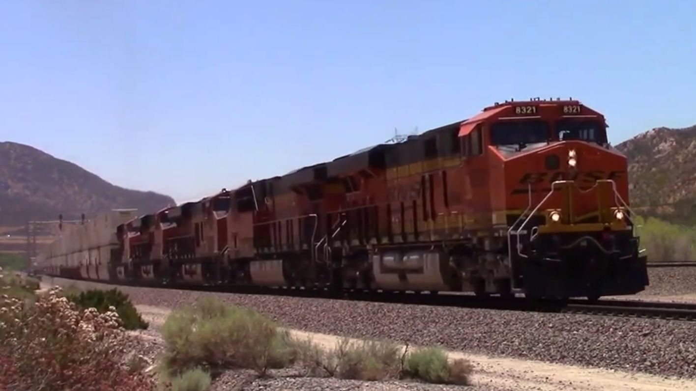 Красивая подборка железная дорога США штат Техас смотреть онлайн