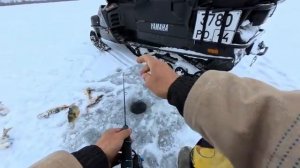 ПЕРВЫЙ ЛЕД 2026 Якутия РЫБАК Данил из Мытищи на рыбалке.