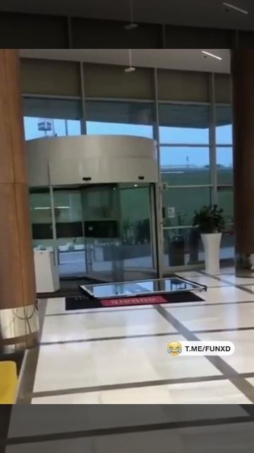 Кто успел, тот и вышел смотреть онлайн