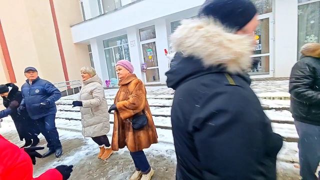 28.12.25г... "Вместе Весело кричать с Новым годом"... смотреть онлайн