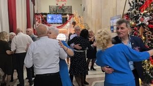 А я несу тебе цветы... 27.12.25...