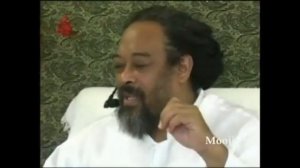 Муджи: "Стой на месте и смотри"