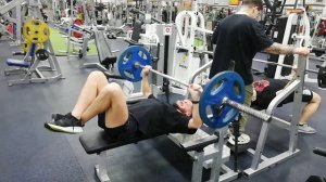 Силовая тренировка Жим 20251224212931